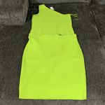 EXPRESS NWT  Green Two-Piece One Shoulder Top & Skirt Size L Photo 5