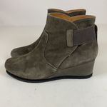 Earthies Beaumont Dusty grey suede ankle boots Size 8B A5 Gray Photo 2