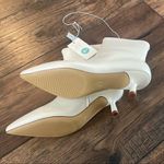 A New Day boot Lonnie White Ankle Women's shoe Ae829 New size 8.5 Photo 3