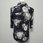 Iz Byer  Black Floral Roll Tab Button Down Size XS Photo 4