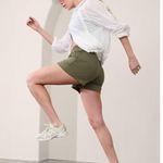 Athleta  M Cascade Cargo Poplin Short Medium Moss Photo 6