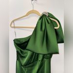 Sachin + Babi NWOT  Aubrey One-Shoulder Crystal Bow Gown green emerald sz 10 Photo 4