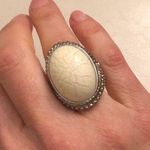 Cream Oval Shaped Cabochon Ring Size 6 1/2 Photo 1