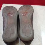 Kenneth Cole Reaction Women's Bronze Jeweled Flats My Boo - Size 7 Photo 5