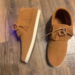 Minnetonka Women's  Venice Moc bootie suede tan $90 boho native fringe fall 8 Photo 2