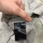 Uniqlo Women's Cashmere Sweater Crew Neck Pullover Sz XS Gray Classic Elegant Photo 4