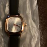 Women’s Watch Black Photo 4