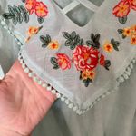 E & M Embroidered Sleeveless summertime linen beach vacation blouse Blue Size L Photo 2