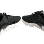 Nike  Ryz 365 2 Women's Shoes Black-White Cu4874-001 size 8 Photo 5