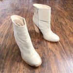 L.L.Bean Signature • Leather Ankle Boots heeled tan beige bootie zip cap toe Photo 1