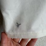 Old Navy NWT Women’s White Racerback Cropped Athletic Tank Top Bra Size Large Photo 8