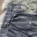 Lululemon Women’s 4 Align Crop 21" Cross Waist Mini Space Dye Herringbone Heathered Black Photo 2