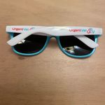 Free with bundle only New Women’s Paw Print 🐾 Sunglasses 😎 Blue White Photo 3