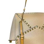 Valentino Garavani Vitello Rockstud Hype Shoulder Bag. Photo 5