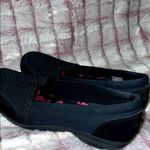 Skechers Black Slip-On Loafers for Everyday Comfort Photo 4