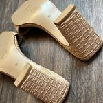 Song Of Style Heel Photo 9