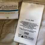 Columbia Omni~Shade Shorts Sz. M Tan Drawstring Pockets Lightweight Hiking Photo 3