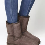 UGG  Women’s Classic Short‎ II Chocolate Suede Boots Size 4 Photo 0