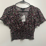 Forever 21  Black V Neck Floral Blouse Mid Cropped  Photo 2