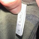 Z Supply  green v-neck camo M slub cozy basic long sleeve tee Photo 2