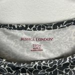 Jessica London  Womens Short Sleeve Shirt Size 22/24 Gray White Floral Photo 2