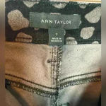 Ann Taylor  Women's Five Pocket Kick Crop Pants‎ Black Print Design Size 2 Photo 2