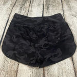 Women’s camouflage shorts Small Black Photo 2