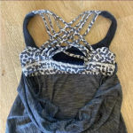 Lululemon  Wild Tank Top Cheetah Print Criss Cross Back‎ Size 4 Gray heathered Photo 2