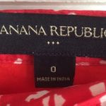 Banana Republic Red Mini Skirt Sz 0 feminine flirty skirt Photo 3
