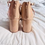 Closed toe heels Tan Size 8.5 Photo 3
