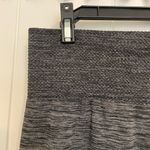 One 5 One EUC  women’s gray black thick waist stretch warm‎ leggings large/XL Photo 1