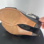 Nine West  wedge‎ sandal size 7 1/2 black 
Bin 1 Photo 5
