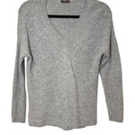 J. McLaughlin  Cashmere Sweater V-Neck Pullover Gray Size XS Photo 0