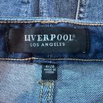 Liverpool  Los Angeles Kristy High Rise Short Size US 6 Waist 28 Inseam 7” Photo 2