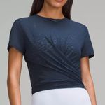 Lululemon  Athletica Tie-Waist Breathable Short Sleeve Navy 4 Photo 0