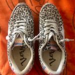 Very G Runner Leopard Sneakers Photo 0