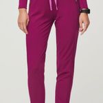 FIGS NWT  Cambridge Slim Jogger Scrub Pants - Dark Magenta slim Pettit XXS Photo 0