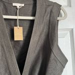 Ann Mashburn NWT Sleeveless Hallie Wrap Dress
Olive Linen Hopsack size XL Photo 2