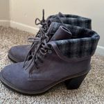 White Mountain  Women's SZ 8M  "Jay Jay" Ankle Boots Photo 6