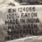 Shoreline  Women's black and White Tie-Dye Top Photo 13