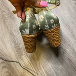 Jessica Simpson Delirah sage green daisy pattern wedge heel size 10 Photo 5