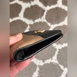 Kate Spade Tan and Black Compact Wallet w card slots, coins, bills great size Photo 12