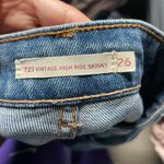 Levi's 721 High-Rise Skinny Jeans Photo 3