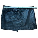 ZARA  black faux leather mini skirt with bow detail sz M Photo 5