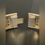 LOVELY VINTAGE 1950's WIDE GOLD TONE METAL OPEN CUT WORK DESIGN HINGED BRACELET Photo 6