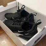 Nike Air Max 270 Black White Photo 2