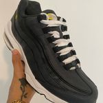 Nike Air Max 95 GS ‘Anthracite Amarillo’ Photo 1