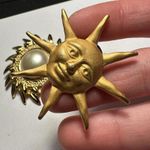 Sun Face & Sun Flare Gold Tone Brooch Pins Lot Of 2 Photo 4