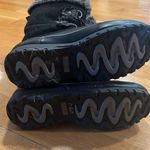 Khombu  womens jolie  lace up faux fur winter boots size 9 Photo 6