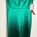 Mac Duggal Ieena for emerald green square neck line long gown dress size 4 Photo 4